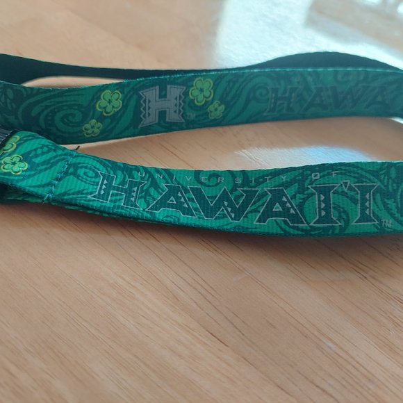 Hawaiian Lanyard and Bracelet Set, Green Detachable key ring and turtle … - Picture 4 of 6